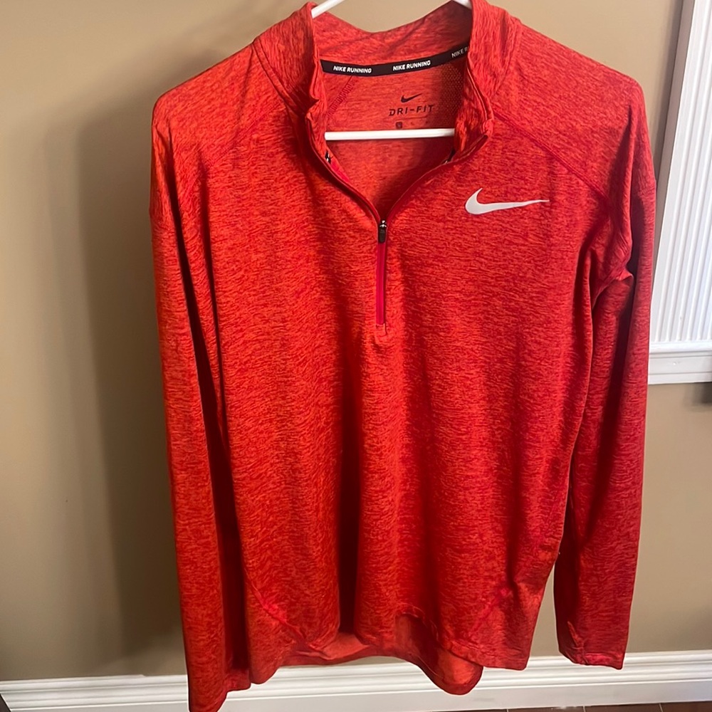 Men’s size large Nike dry fit quarter zip.
